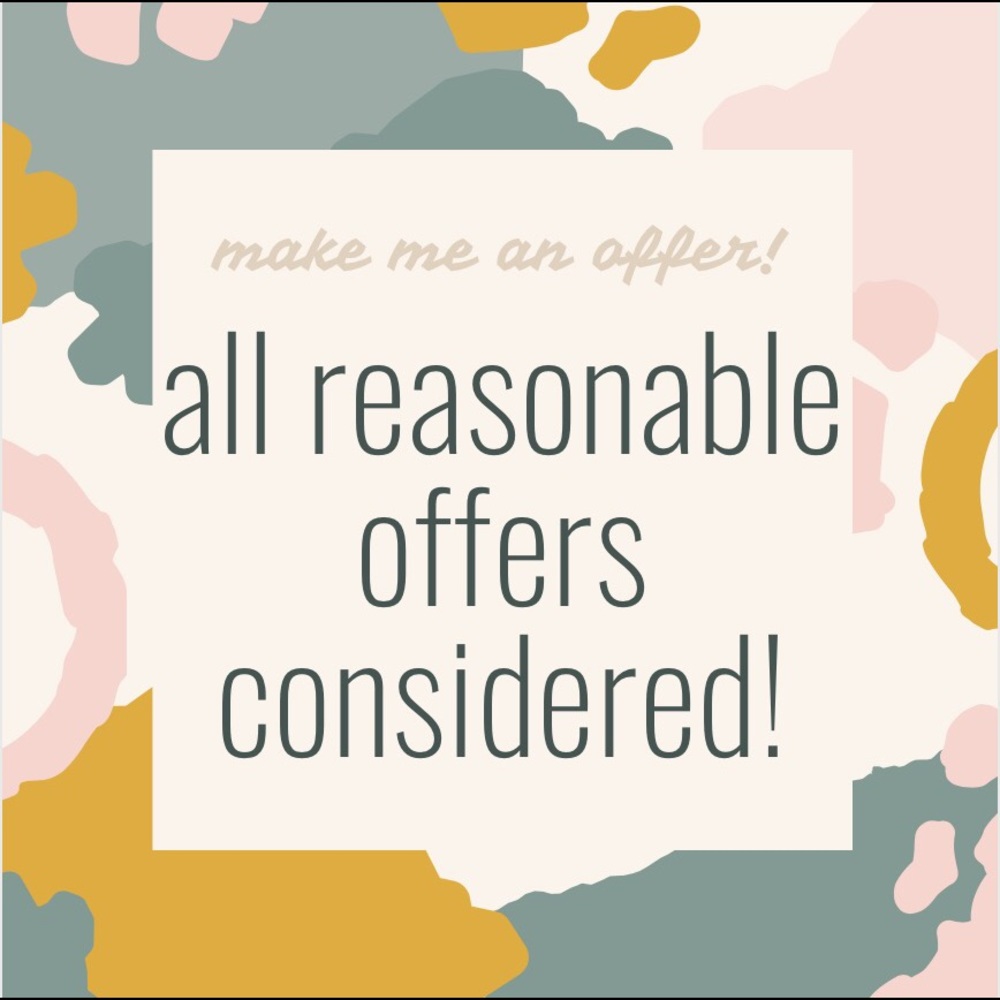 I’m moving! Everything must go!!! ♥️